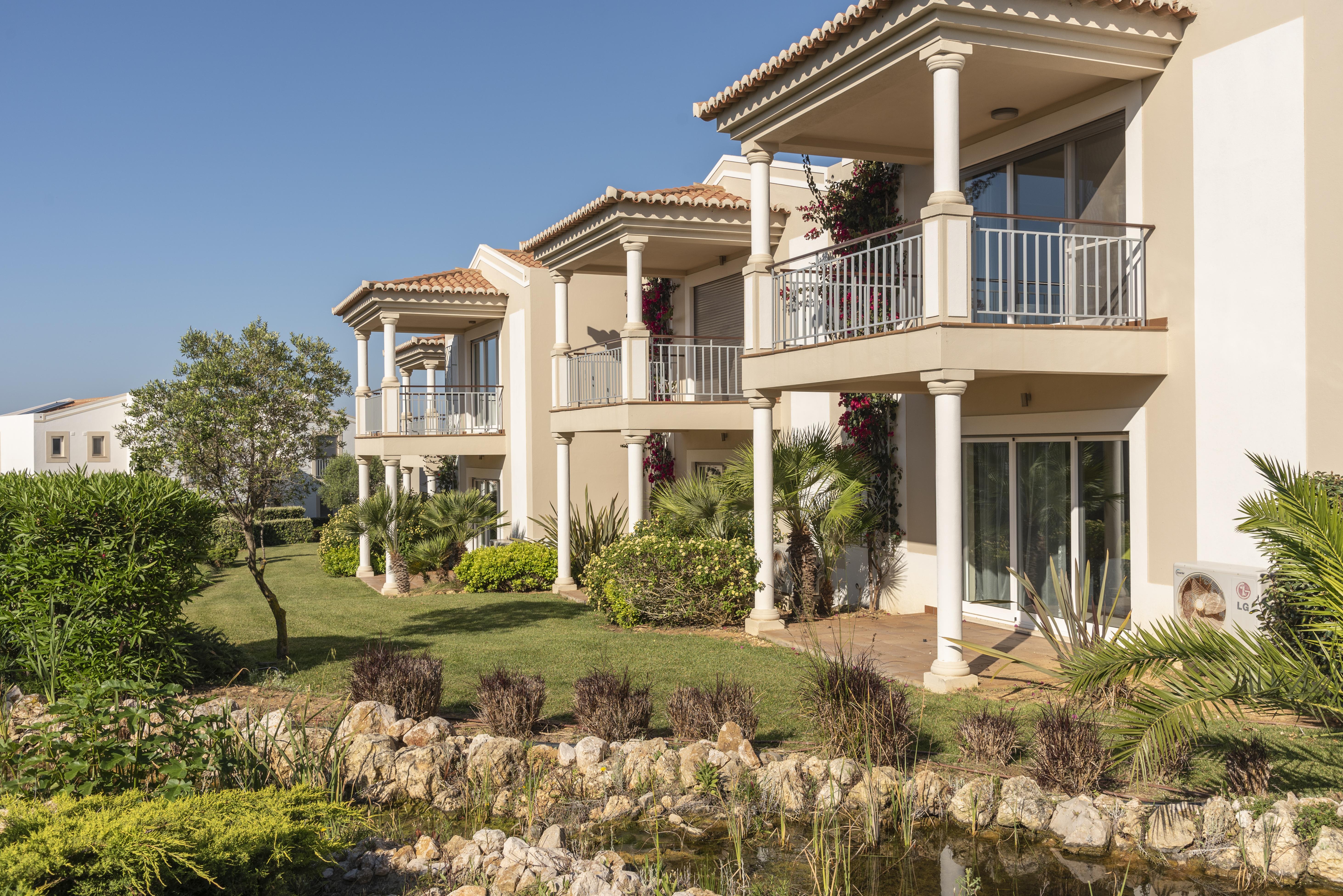 Vale Da Lapa Village Resort Carvoeiro  Eksteriør bilde A typical apartment block in Quinta do Lago