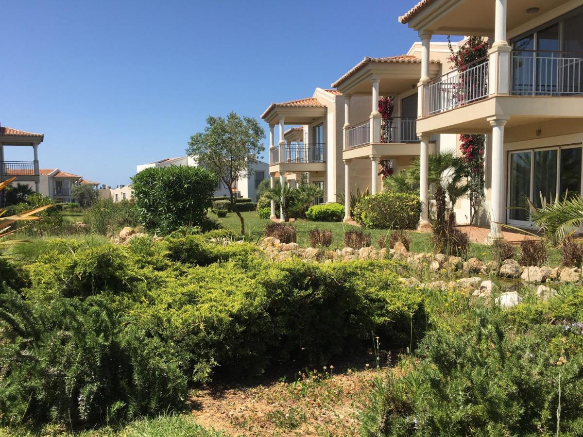 Vale Da Lapa Village Resort Carvoeiro  Eksteriør bilde Residential area in Agia Napa